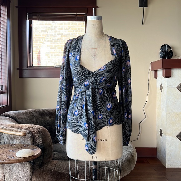 RARE Luxury Jones one of a kind wrap top (LA iconic) XS-M - Picture 10 of 15